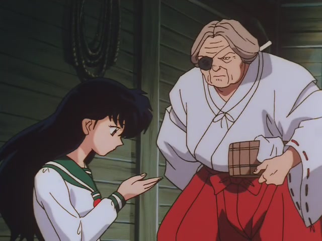 Inuyasha Ep 2: Seekers of the Sacred Jewel @ 05:25